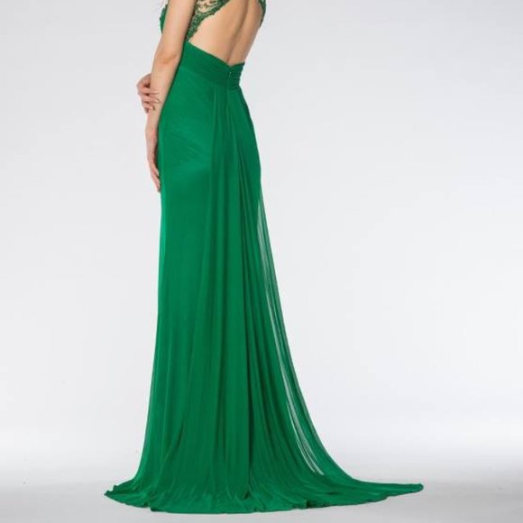 Emerald Sleek Sexy Prom Dress, Size 4 Plunge, Pageant Formal Mermaid Put a Slit - Picture 4 of 11